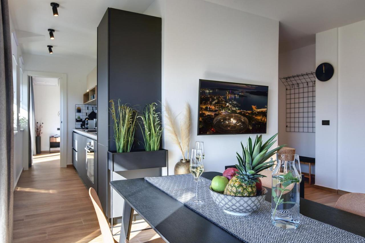 Giardini Penthouse Apartment Pola Esterno foto